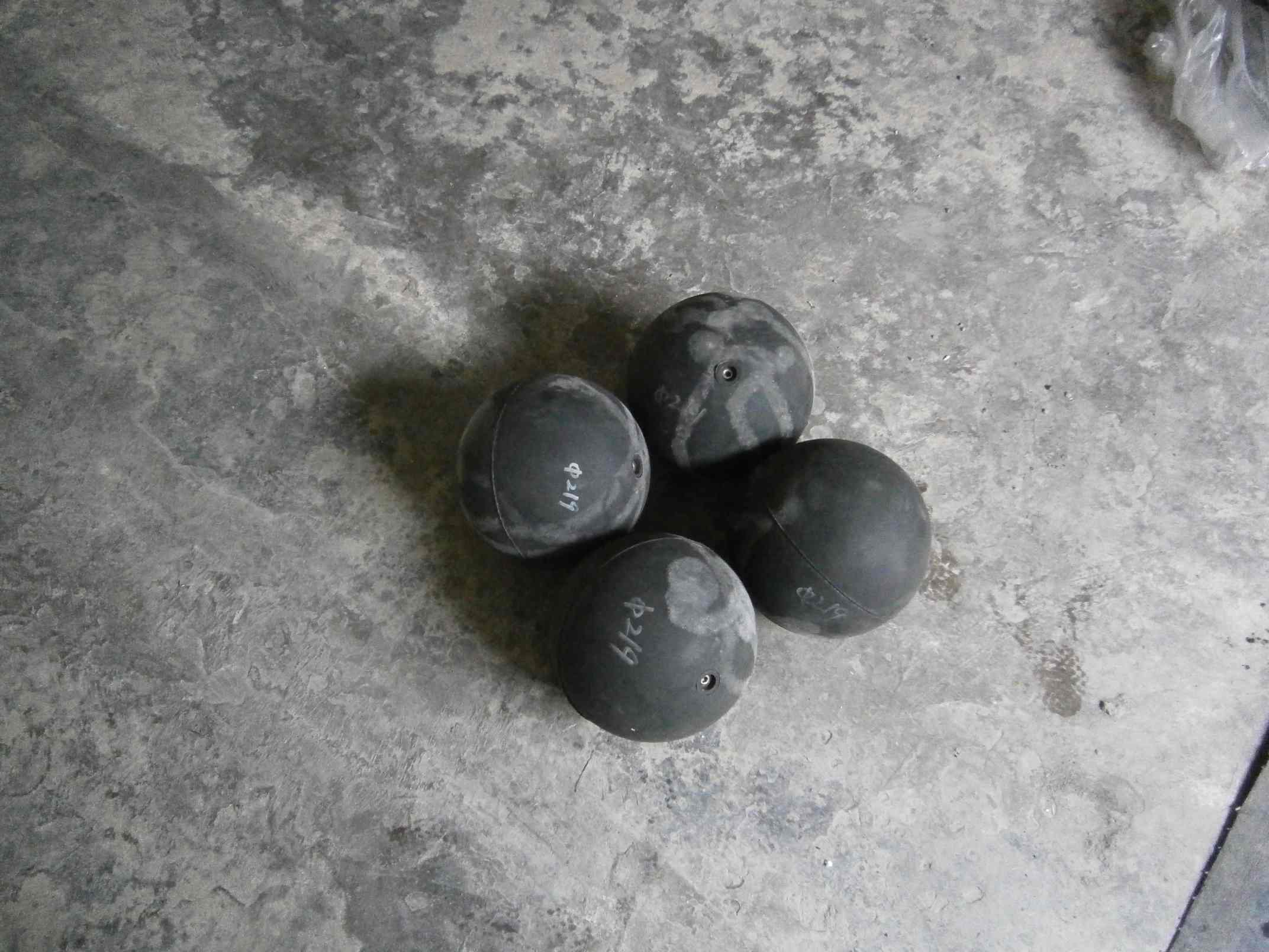 油气清管球_石油管道清管球图片大全_汽油管里有气阻怎么解决